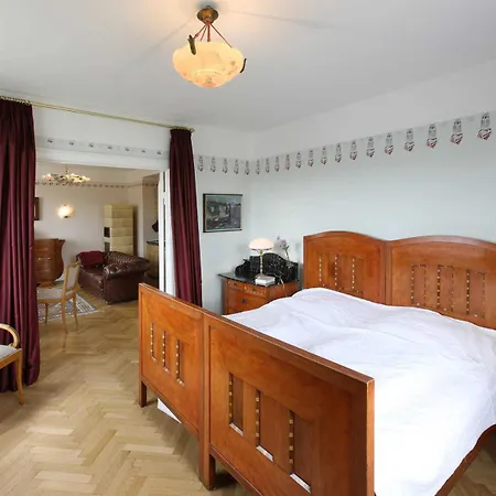 Art Deco Lägenhet Hörnum